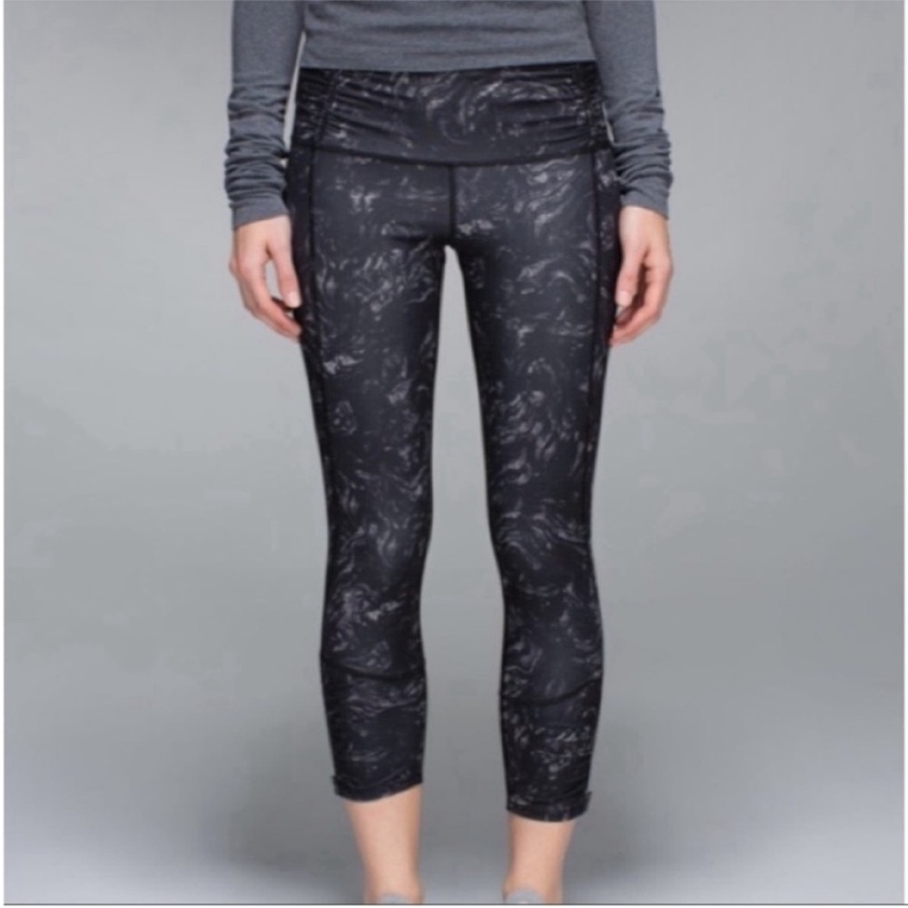 Lululemon Arsenal Ambient Grey Black Runday Crops Full On Luxtreme